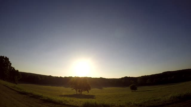 Sun Rise 7 19 22 70f/21c