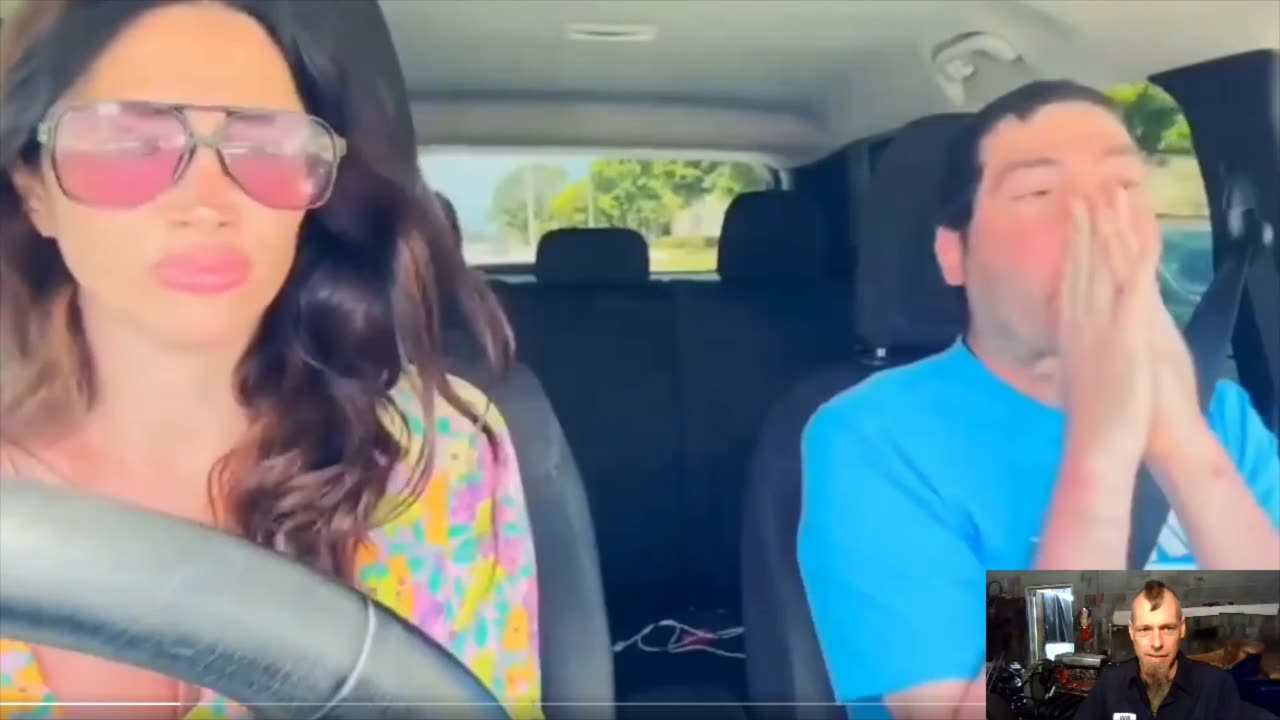 Former Howard Stern Writer EFF's Around and found out!! During live stream