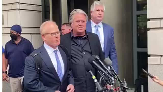 Bannon makes a statement outside the courthouse.