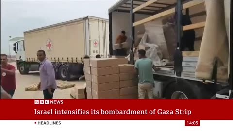 UN says Gaza residents broke into food warehouses with 'civil order' disintegrating