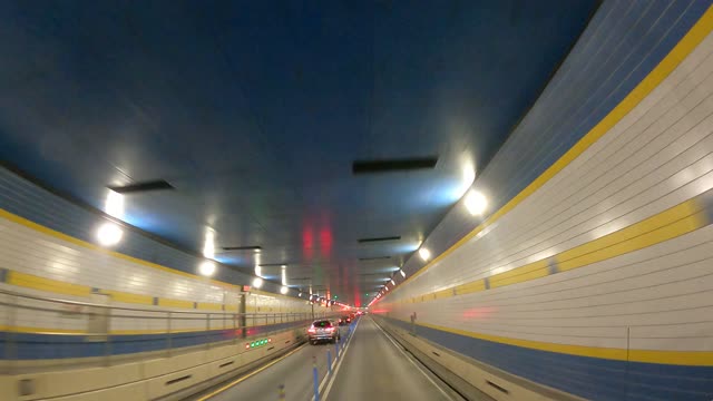 Driving Thru Around 01-16-2022 Queens to Manhattan Mid-Town Tunnel 4K