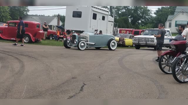 Burgers And Burnouts Car show