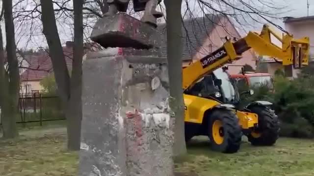 Another monument to Soviet soldiers was demolished in Poland