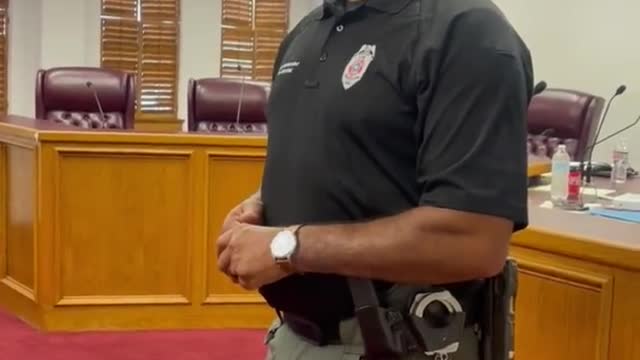 Uvalde City Council Removes Parents & Reporters From Meeting About School Massacre
