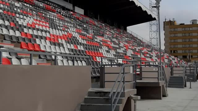 Stadionul Municipal, radiatie radiofrecventa