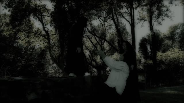 Haunted Cemetery - scary, creepy Halloween sounds, ghosts and witches