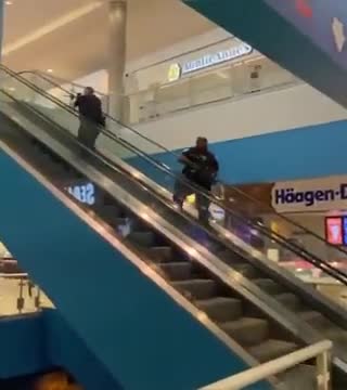 Shoppers at Mall of America seen frantically running after sounds of gunfire