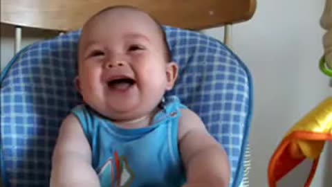 aydan's funny laugh - he's a happy baby! best baby laugh!