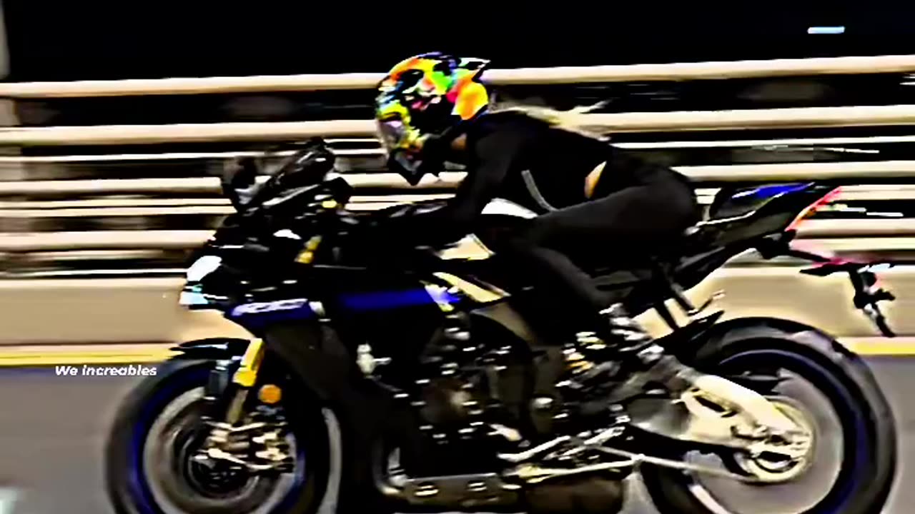 Girls with Yamaha R15