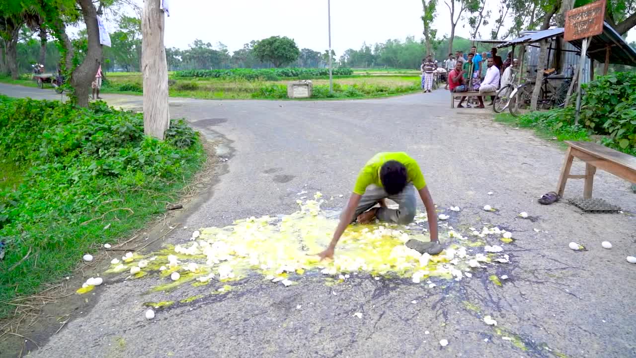 Funny eggs broken prank😀😆😆