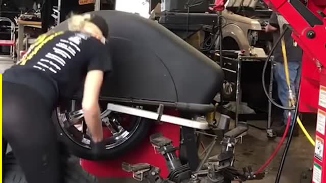 3 Minutes Of Mechanical Fails and more