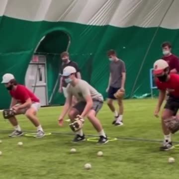 Infield - Footwork - How to move around the ball