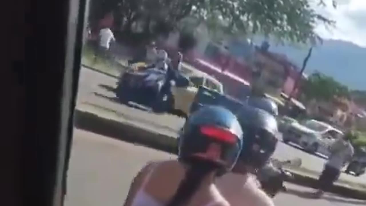 Video | Conductor persiguió y disparó a limpiavidrios tras negarse a pagar el servicio