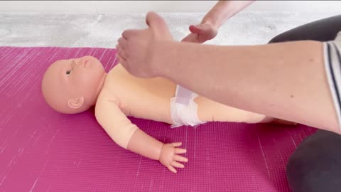 Baby massaging for healthy life [ baby life hack]