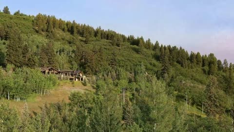 Stunning modern Swiss chalet at the revered Maroon Creek Club | Stop Must Watch!