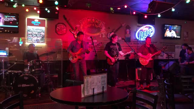 Ramblin Man Clip - Luckys Burger and Tap - Asheboro