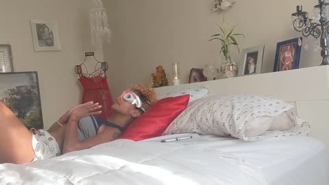 Eye Beauty Instrument - Led Light therapy goggles for wrinkles.