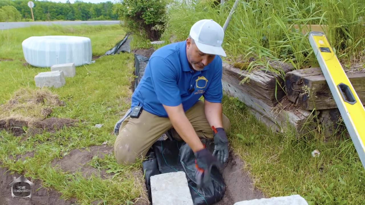 How to Build a Retaining Wall - Step by Step