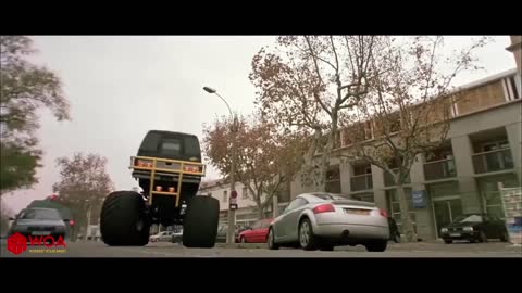 Car CRASH- Police Car Chases - Giant Super Car Crash Police Car