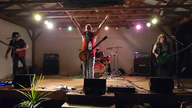 Wyld Ryde "Life On The Road"