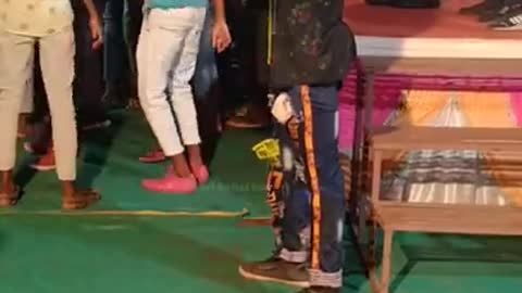 Funny Tobacco Dance by Indian Boy