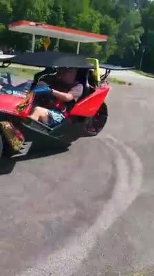 MATHEW BISHOP DOING SOME DONUTS AT TAIL OF THE DRAGON