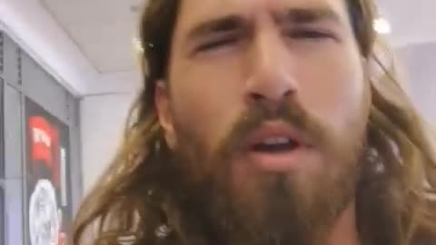 תומר לוי מותקף על ידי משטרת ישראל