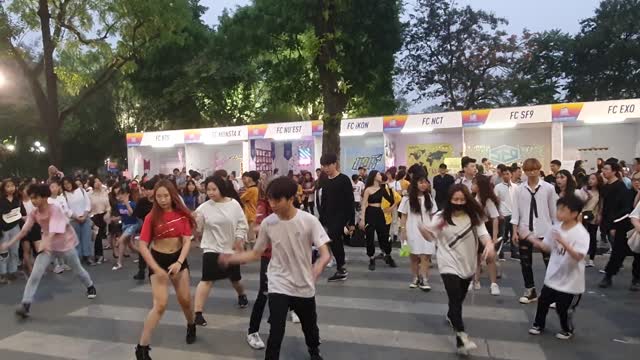 BTS flash mob in Vietnam street(K-POP dance)