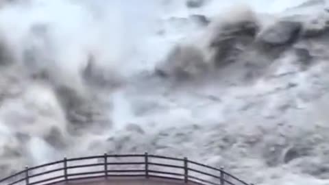 Love with dangerous waves