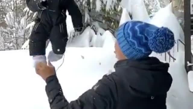 baby is so happy and enjoying. this video is excellent to express happiness