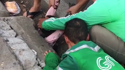 Rescuing a Little Girl that Fell into a Sewer