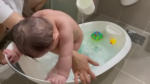 Korean baby bathing