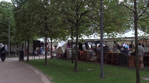 Kyrkklockorna slår tolv slag. Gustav Adolfs torg i Helsingborg 6 Sept. 2018 (2)