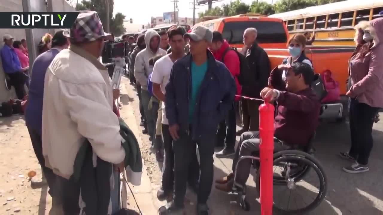 Caravan boys and men arriving in Tijuana