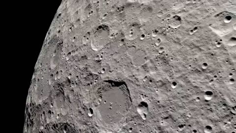 APOLO 13 VIEWS ON MOON