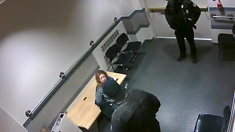 1657HQOB02PrisonerProcessingLobby_2021-01-06_20h00min00s827ms.mp4