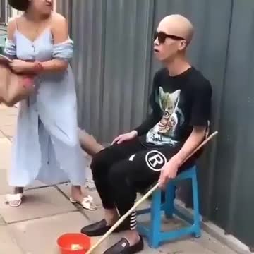 Deceiving Blind Man Was Busted By the Girl