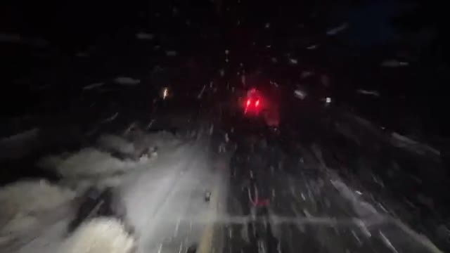 What time is it still snowing