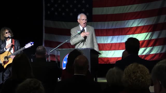 (R) Gary Black sings National Anthem Fannin 2022 GOP Valentines Banquet