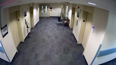 8005FCOB03ElevatorLobby_2021-01-06_13h20min00s840ms.mp4