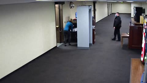 1425HSOBGRSouthElevatorGround_2021-01-06_09h00min01s957ms.mp4