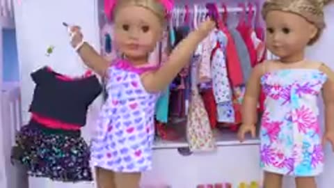 baby doll morning routine in bedroom bunk bed