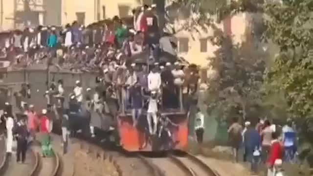 Facebook and Instagram users coming to Telegram right now.