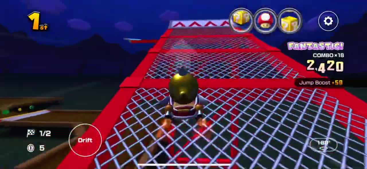 Mario Kart Tour - Gold Glider Gameplay (Mario Tour Token Shop Reward)