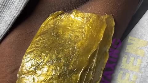 Underarm Waxing Tutorial Using Sexy Smooth Golden Allure Hard Wax | @waxingqueenadventures