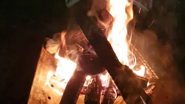 Video of a campfire burning.