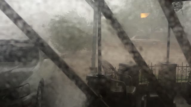 Monsoon storm slams Tucson, Arizona