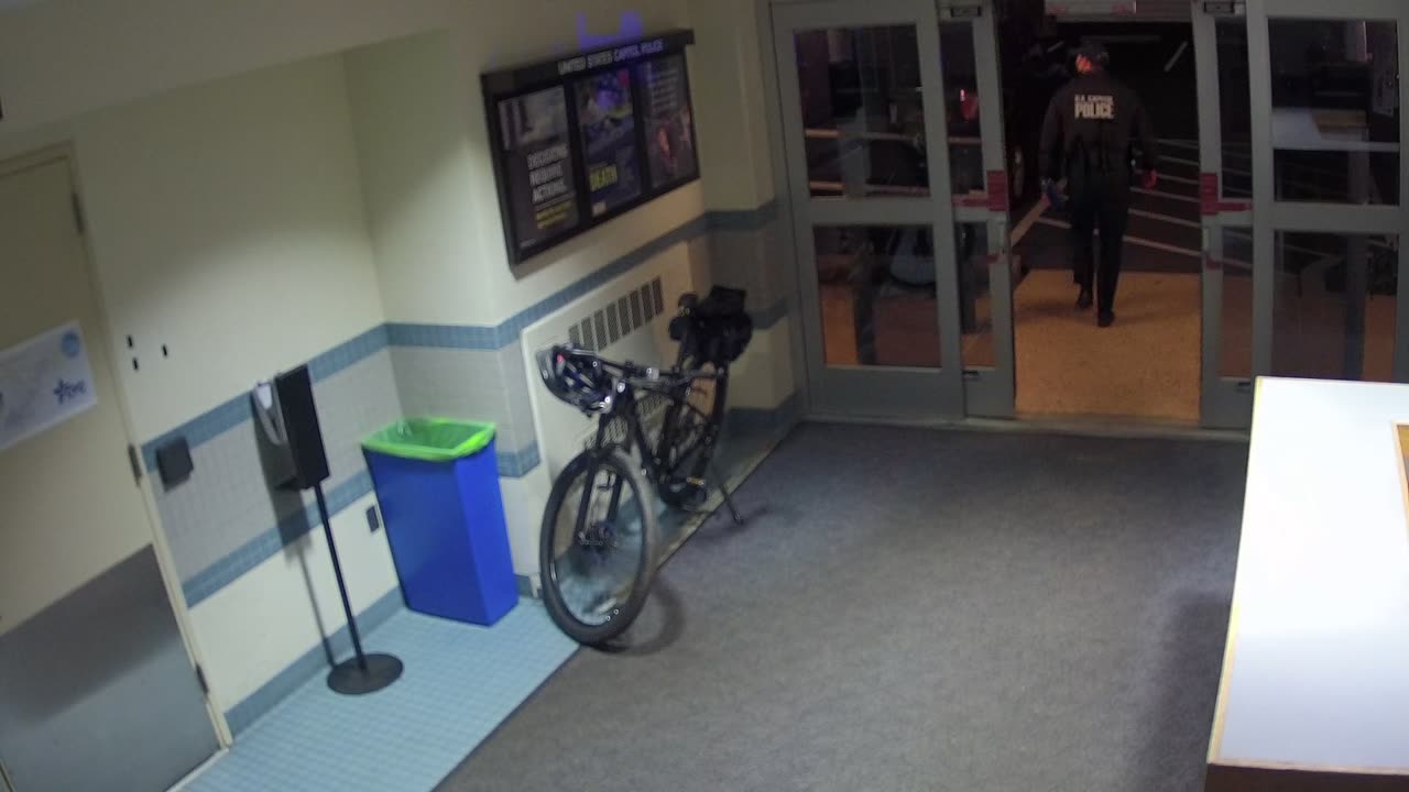 1662HQOB01WestDoor_2021-01-06_17h43min39s537ms.mp4