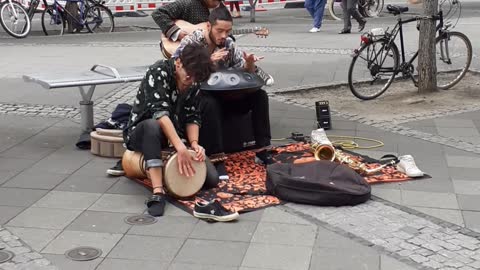 Beautiful music while walking in Berlin. Part 2.