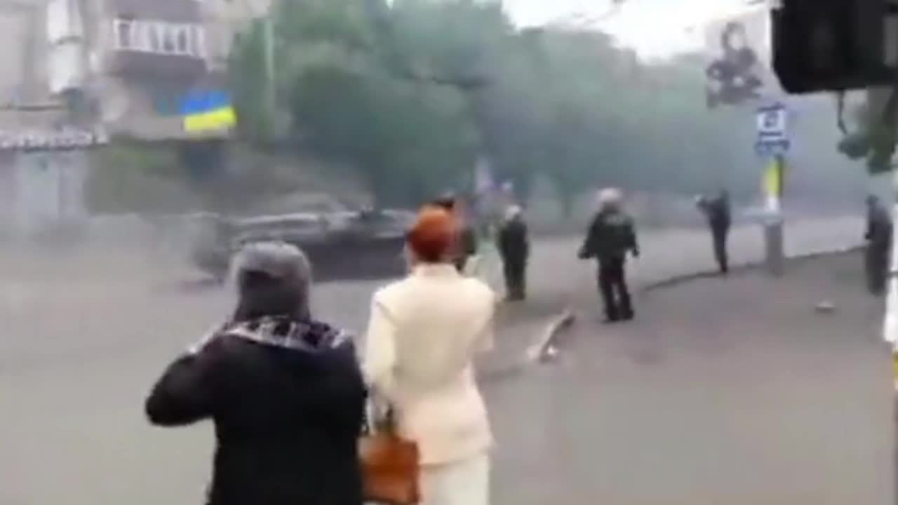 So marschierten die Ukrainer 2014 in Mariupol ein!